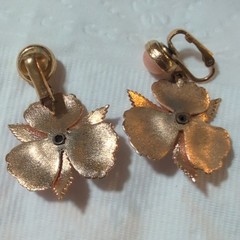 Pink Flower Brooch Pin & Clip-On Earrings Set, Gold Tone, Simulated Pearl