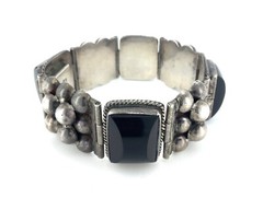 Vintage Mexico 24mm Sterling Silver Domed Rectangle Black Onyx Cluster Bracelet