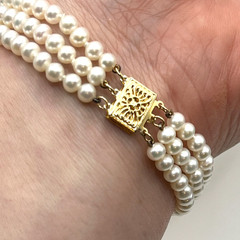 Estate Pearl Bracelet Sz 6.5 Triple Strand 4mm Push Clasp 14K Gold Clasp Spacers