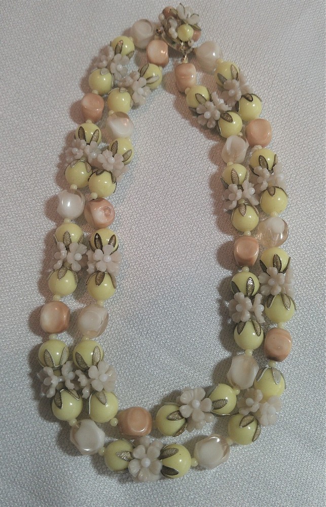 Vintage Beaded Yellow, Peach & Creme Double Strand Floral Lucite Necklace 17in