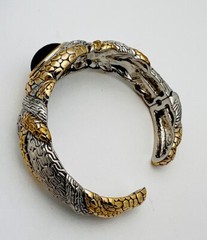 1990s 2 Tone Designer Look Crystal Black Cabochon Side Hinge Bangle Bracelet 7”