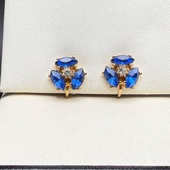 Vintage Gold Tone Blue Navette Rhinestone Screwback Earrings Mid Century Whimsy