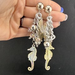 Vintage Seahorse Pierced Earrings Ocean Them Silver Tone Shell