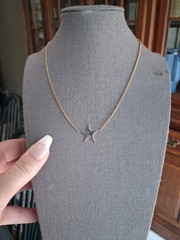 15 inch Avon Star necklace