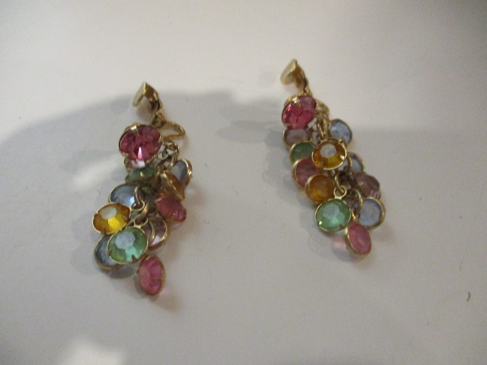 VINTAGE Earrings Dangle Multicolor Roud Goldtone Cased Beads Clip On