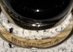 VINTAGE UNCAS 18 KT HGE GOLD PLATED ONYX & RHINESTONE OR ZIRCON RING