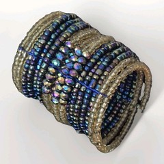 Black Friday Beaded Iridescent Bracelet VTG 1970/80s. Retro Wrap-around sparkle