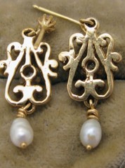Vintage Estate 14K Gold, Diamond & Tear Drop Pearl Earrings