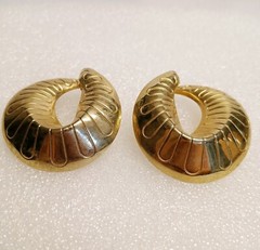 Vintage Style Gold Tone Push Back Earrings