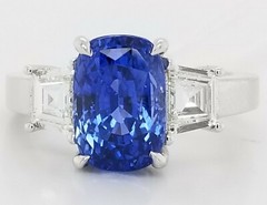 18K White Gold Engagement Ring 5.50CT. Flawless Natural Blue Sapphire Cushion
