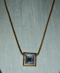 Vintage Signed AVON Square Faceted Stone in Gold Tone Metal Snake Chain Necklace