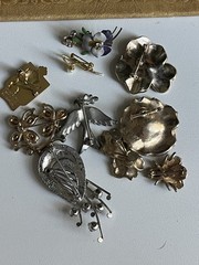 Vintage Jewelry Lot Pin Broochrhinestones Pot Metal Enamel 1940-1950’s