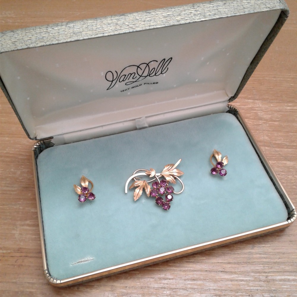 Vintage Amethyst Van Dell 12kt Goldfilled Pin and Earrings Set in Original Box