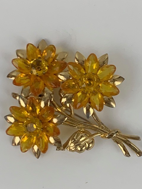 Flower Vintage Gold Tone Faux Citrine Topaz Prong Set Size 93 x 75 mm N674