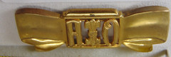 Vintage Signed MONOCRAFT Gold tone Initial Monogram AO Brooch Pin Bow