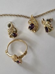 Vintage Avon Faux Amethyst Jewelry Set