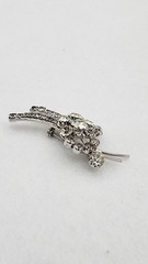 Vintage Rhinestone pronged brooch 2.5″