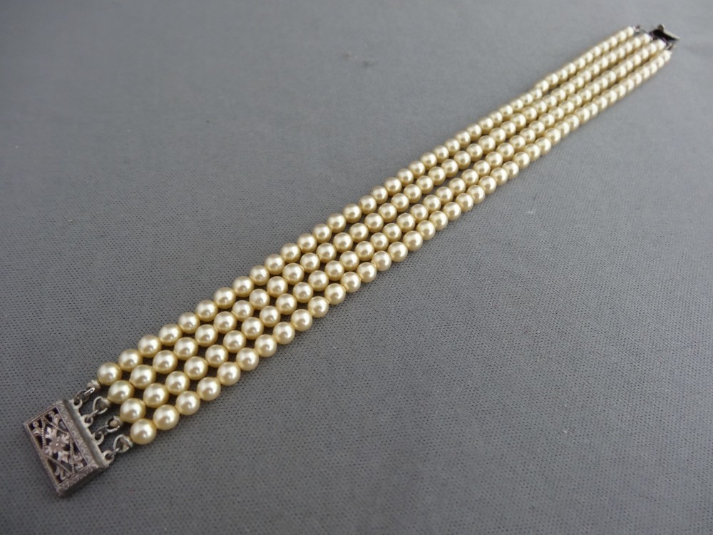 VINTAGE MARVELLA ART DECO STERLING 4 STRAND PEARL STRUNG TENNIS BRACELET