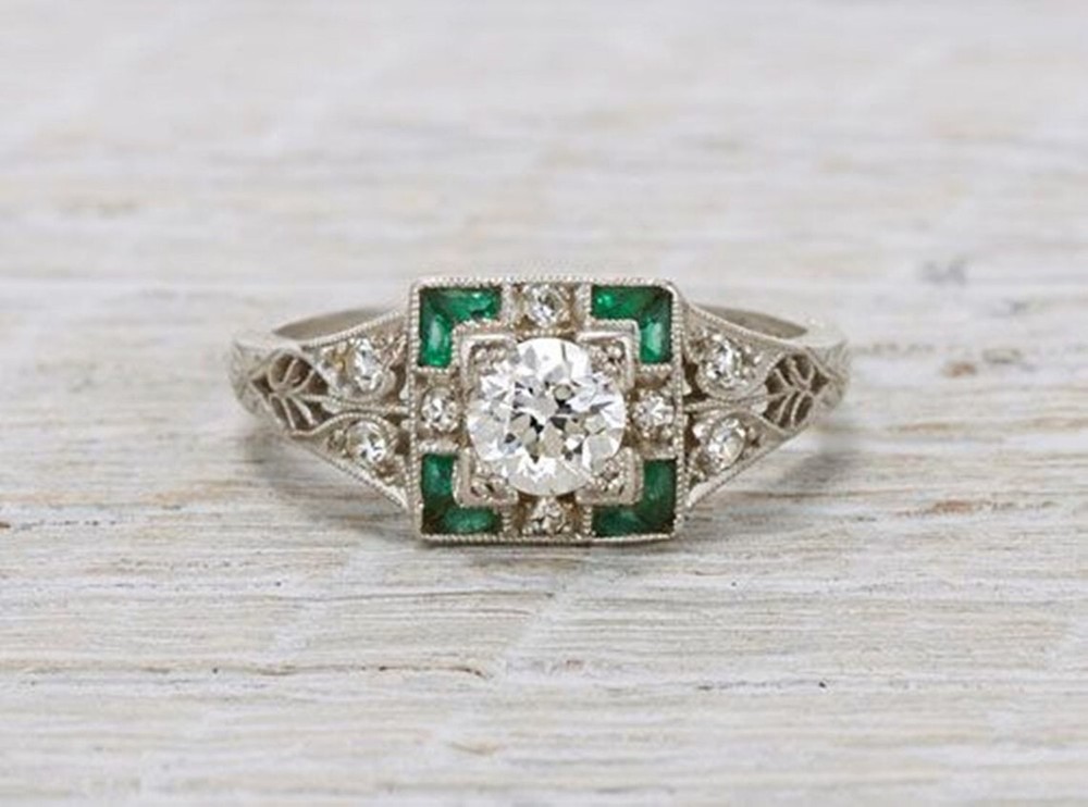 Art Deco Round Cut Lab Craeted Diamond & Emerald 925 Silver Engagement Gift Ring