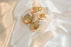 Vintage Unbranded formal light brown double tear drop dangle clip on earrings