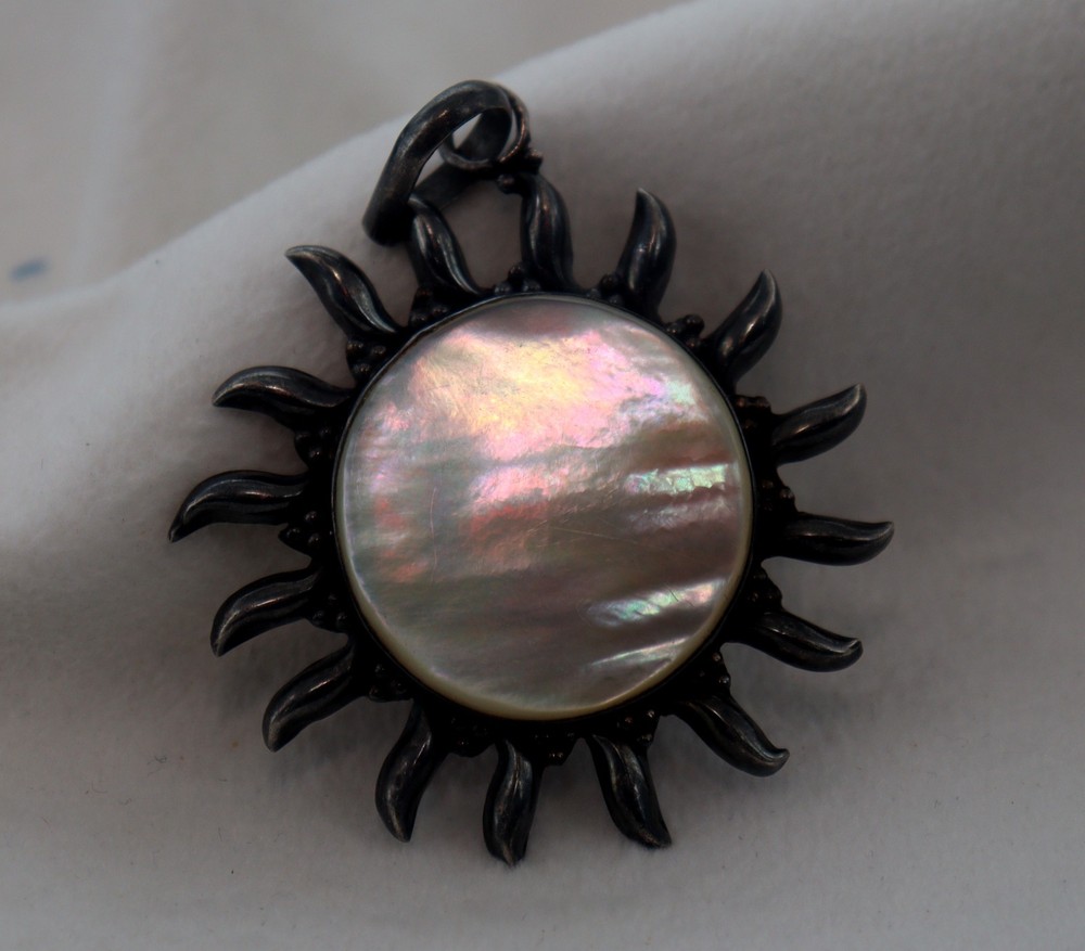 Real Mother Of Pearl White/Colorless Gem Sun Vintage 925 Silver 2.5 Inch Pendant
