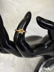 Vintage Y2K New Old Stock/Deadstock Flower Ring Faux Pearls Gold Plated Juniors