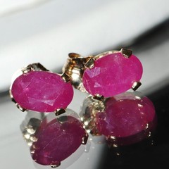 14k yellow gold earrings 1.00ct natural, treated ruby stud vintage 0.6gr N2948H