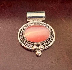 Mexico Sterlling Silver and Pink Cat’s Eye Oval Pendant #M197