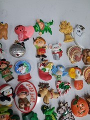 VINTAGE 45 Plus Holiday LOT CHRISTMAS Halloween PINS HALLMARK Brooches Easter