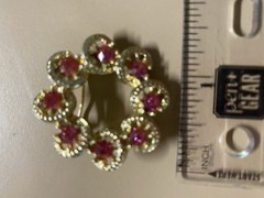 vintage unbranded brooch