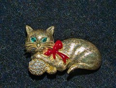 Napier Gold-Tone Green Eyed Cat With Rhinestone Ball Brooch, Signed