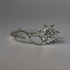 Vintage Rhinestone Flower Brooch Sparkling Clear Stones Silver Tone Pin 2 Inches