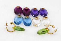 JOAN RiVERS 5 COLOR INTERCHANGEABLE FACETED LUCiTE GOLD HOOP PiERCED EARRiNGS