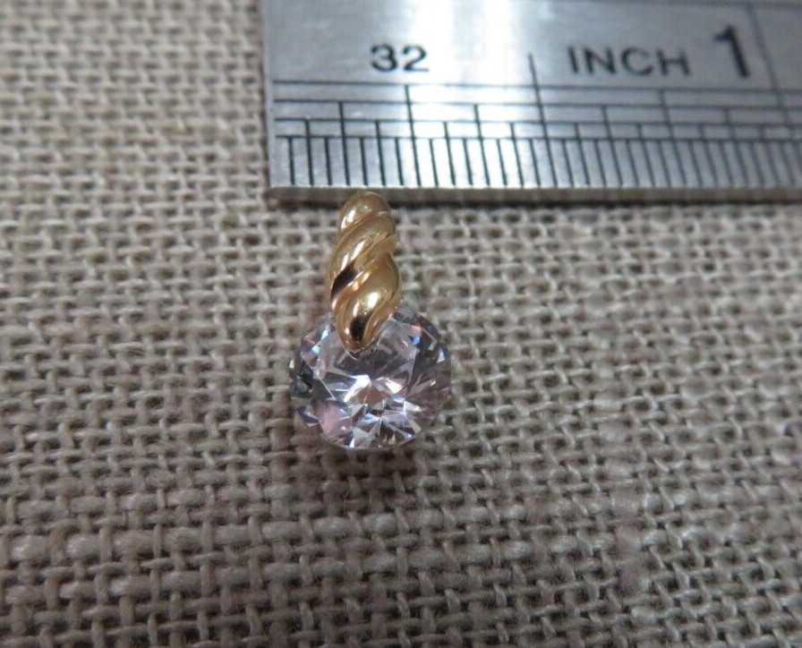 Vtg New old Stock 14k Solid Y. Gold Cubic Zirconia Charm .99 Grams