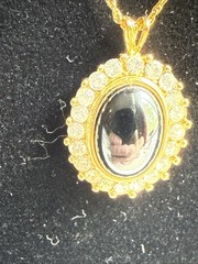 Vintage Signed TRIFARI Gold Tone Diamond Rhinestone Black Stone 17” Necklace