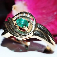 14k yellow gold sz 6.25 swirl ring 0.33ct natural, treated emerald diamond 3.9g