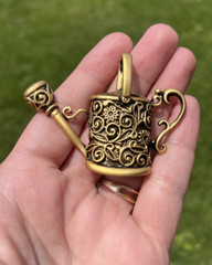 Antique-Style Gold-Tone Metal Floral Filigree Watering Can Pin Brooch Unmarked