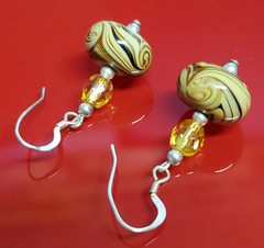 925 Lampwork Glass Bead Earrings 1.25in Sterling Silver 5gtw Brown Cream Swirl