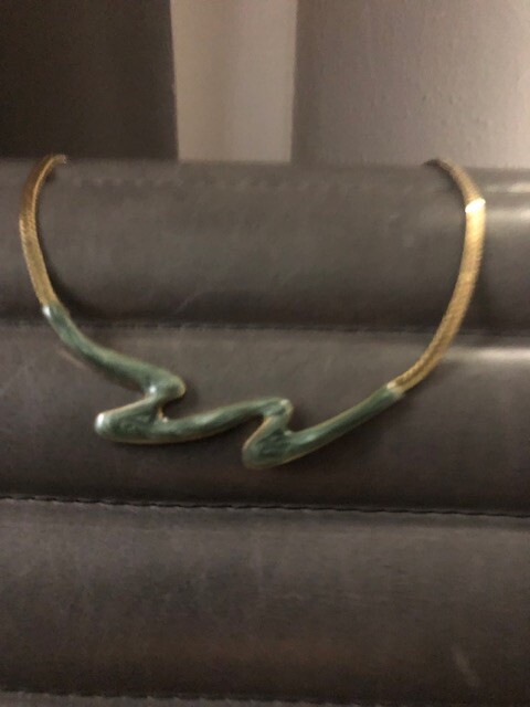 Gold tone Zig Zag Necklace With Green Stones
