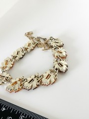 Vintage LISNER Jelly Lucite Leaf Necklace Orange Brown Molded Leaves Gold Tone