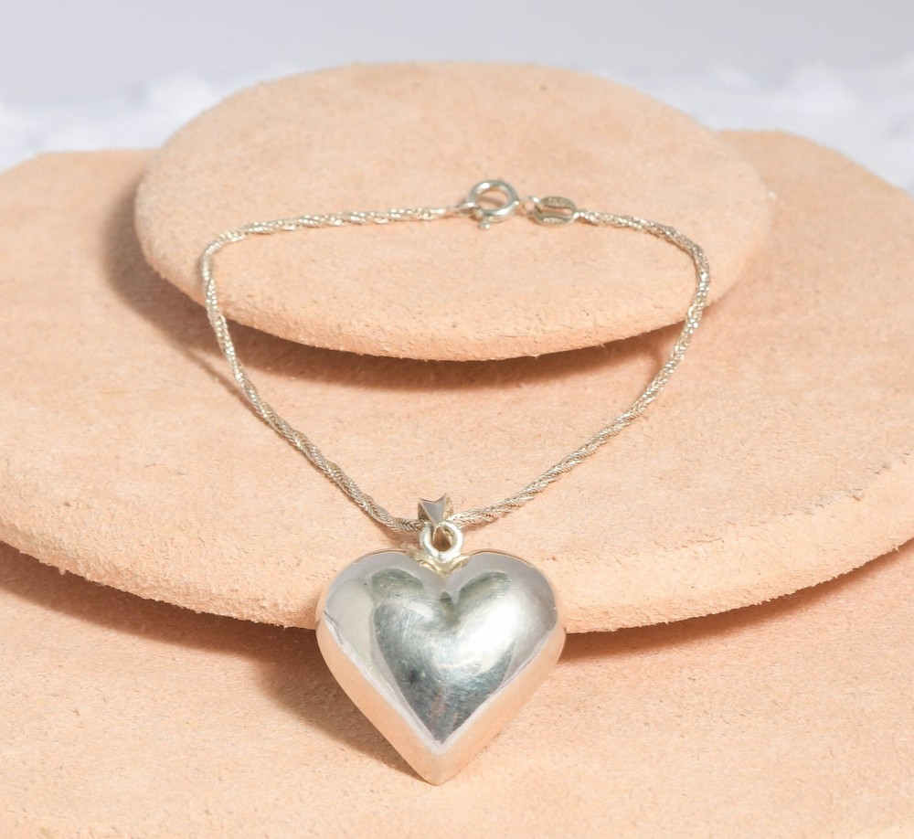 Vintage 7″ 925 Italian ISC sterling silver bracelet w/large puffed heart — A
