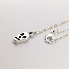 Silver Tone Costume Dainty Skull Charm Pendant Curb Chain Necklace 18” #21