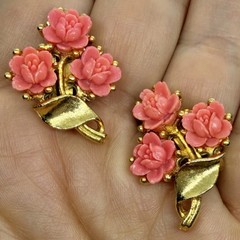 Vtg Victorian Revival Coral Lucite Rose Gold Plated Statement Earrings Clip-on