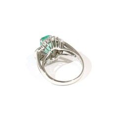 Emerald ring in platinum Japanese Vintage Estate Jewelry JEM-1151