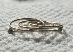 Vintage Floral Circle Gold Filled 1.5″ Pin/Brooch Center 1/20th 12K Gold fill