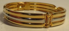 BRACELET Vintage Bangle Gold & Silver Tone Banded Unbranded Fashion Jewelry 8″OD