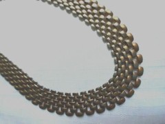 Vintage Gold Tone Necklace 17 Inches 3/4 Inch Wide As Pictured – VM20