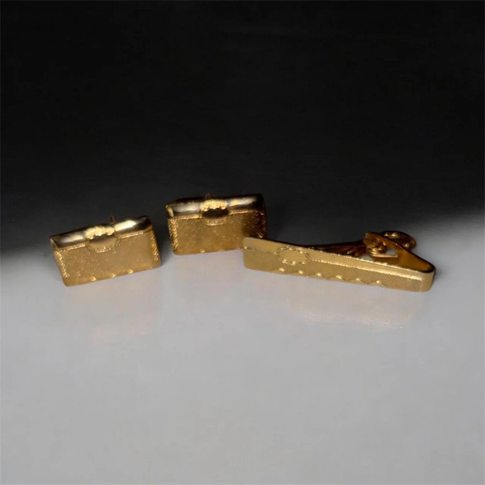 Vintage Gold Tone Cuff Links And Tie Pin