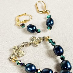 Dyed Peacock Blue Green Freshwater Pearl Necklace Iridescent Cultured Vintage C5