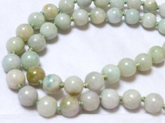 CHINESE VINTAGE NATURAL GREEN JADE 8mm-10mm BEAD NECKLACE, 65 grams